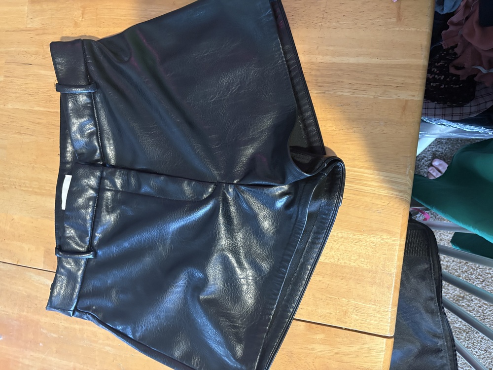 H&M Women's Black Faux Leather Shorts Size 12 Flat Front Casual Summer Party